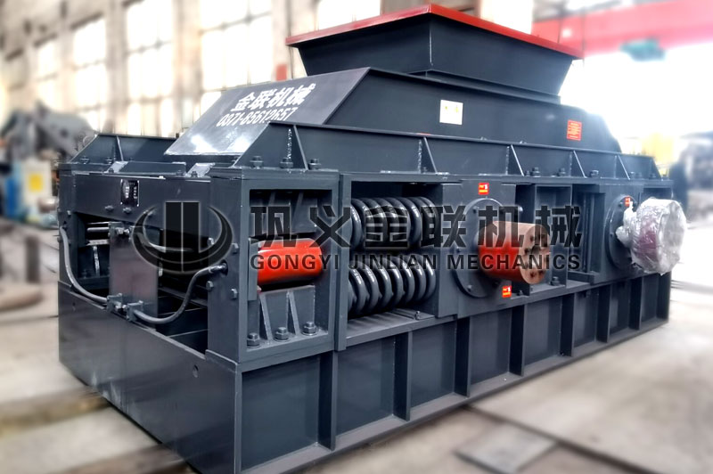 小型對輥式破碎機(jī)多少錢一臺，哪個廠家價格實(shí)惠？