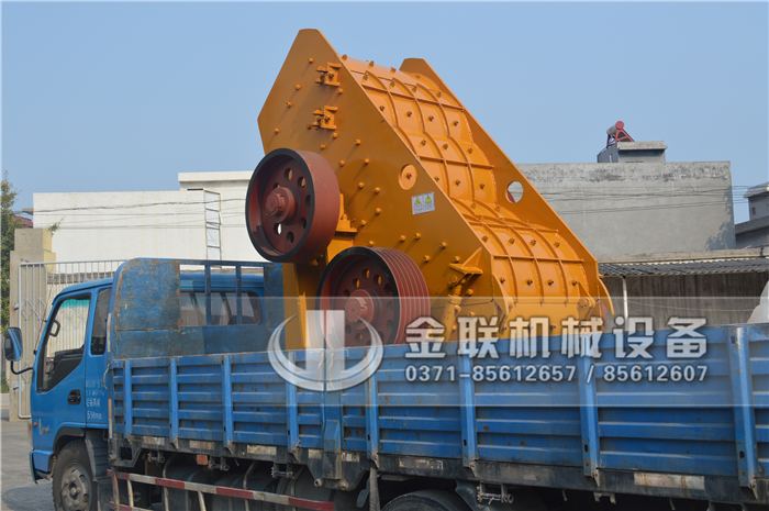 哪個廠家煤矸石粉碎機價格低，多少錢一臺？