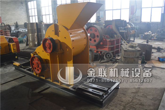 選購碎煤機用哪種機械設備好，有哪些顯著的優(yōu)勢？