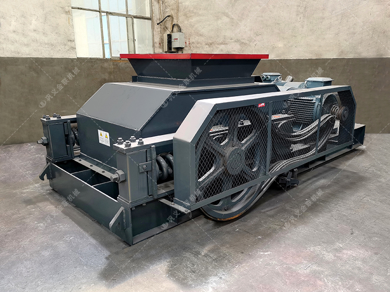 直徑400-600mm的對(duì)輥制砂機(jī)多少錢一臺(tái)，哪家性價(jià)比高？