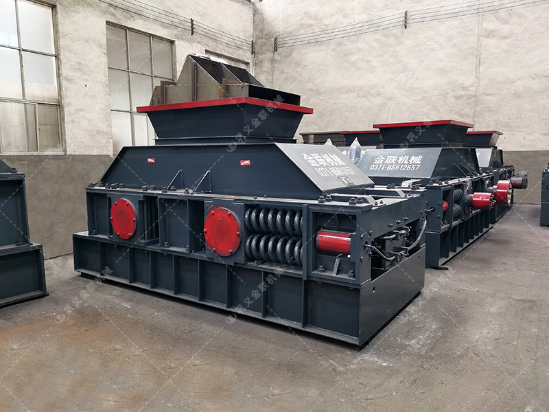 2PGY1007中大型全自動(dòng)液壓對(duì)輥制砂機(jī)發(fā)往河北 2PGY1007中大型全自動(dòng)液壓對(duì)輥制砂機(jī)發(fā)往河北