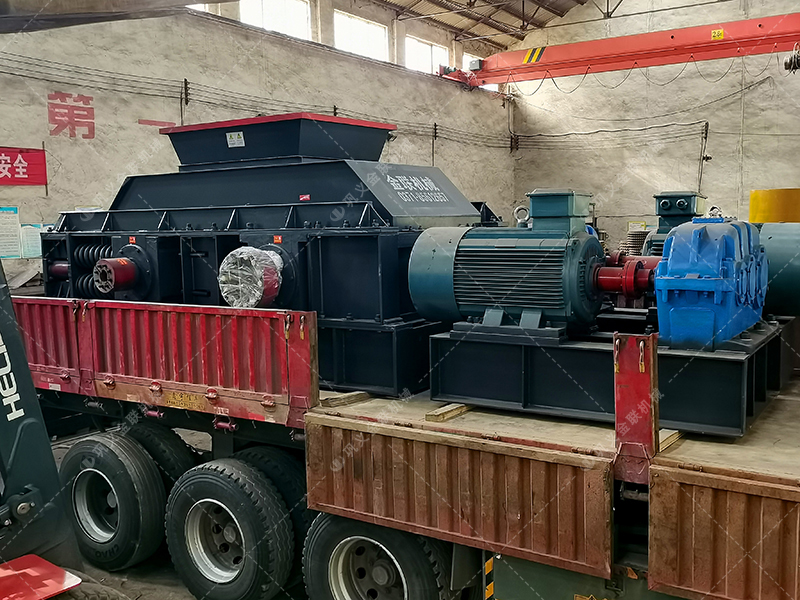1500x1000型對輥制砂機 大型制砂機發(fā)往內(nèi)蒙古 1500x1000型對輥制砂機 大型制砂機發(fā)往內(nèi)蒙古