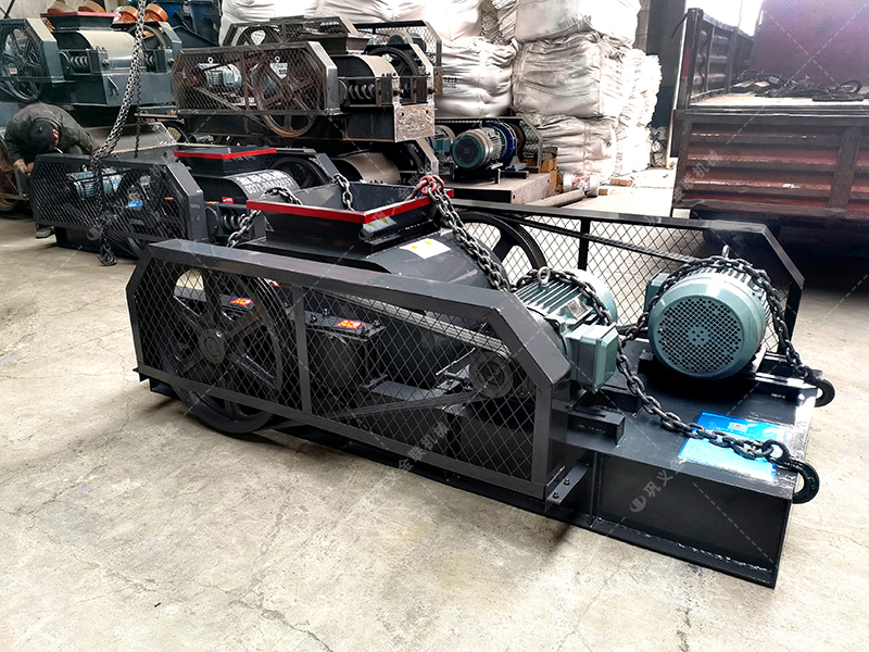 小型對輥機和雙齒輥發(fā)貨圖片_發(fā)往河南登封_破碎保溫陶瓷 小型對輥機和雙齒輥發(fā)貨圖片_發(fā)往河南登封_破碎保溫陶瓷