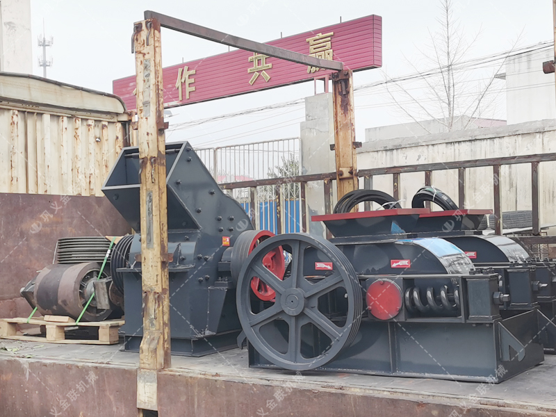 PC310X520小型錘式破碎機(jī)發(fā)貨圖片_發(fā)往河南洛河_破碎化工產(chǎn)品 PC310X520小型錘式破碎機(jī)發(fā)貨圖片_發(fā)往河南洛河_破碎化工產(chǎn)品