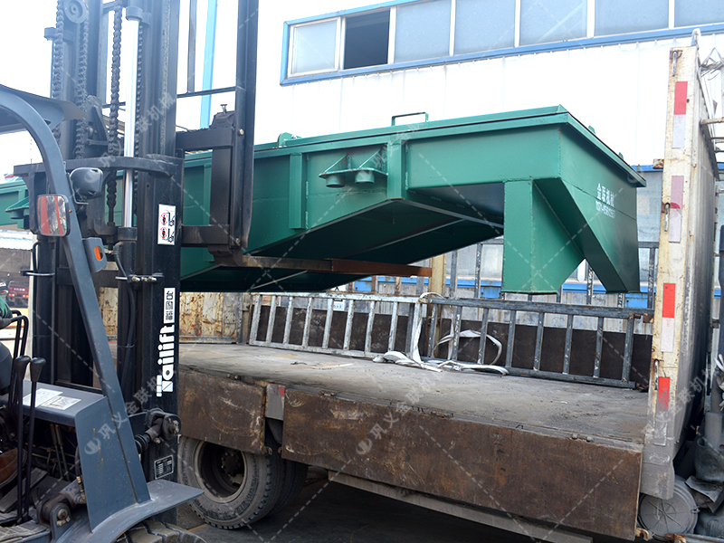 1535兩層直線振動篩發(fā)貨圖片_發(fā)往吉林長春_篩石英砂 1535兩層直線振動篩發(fā)貨圖片_發(fā)往吉林長春_篩石英砂