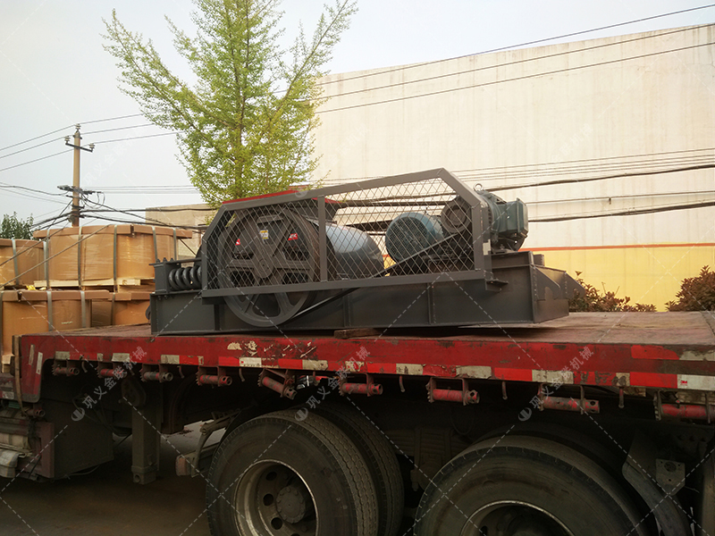 玻璃破碎用雙齒輥破碎機(jī)怎么樣？價(jià)格貴嗎？